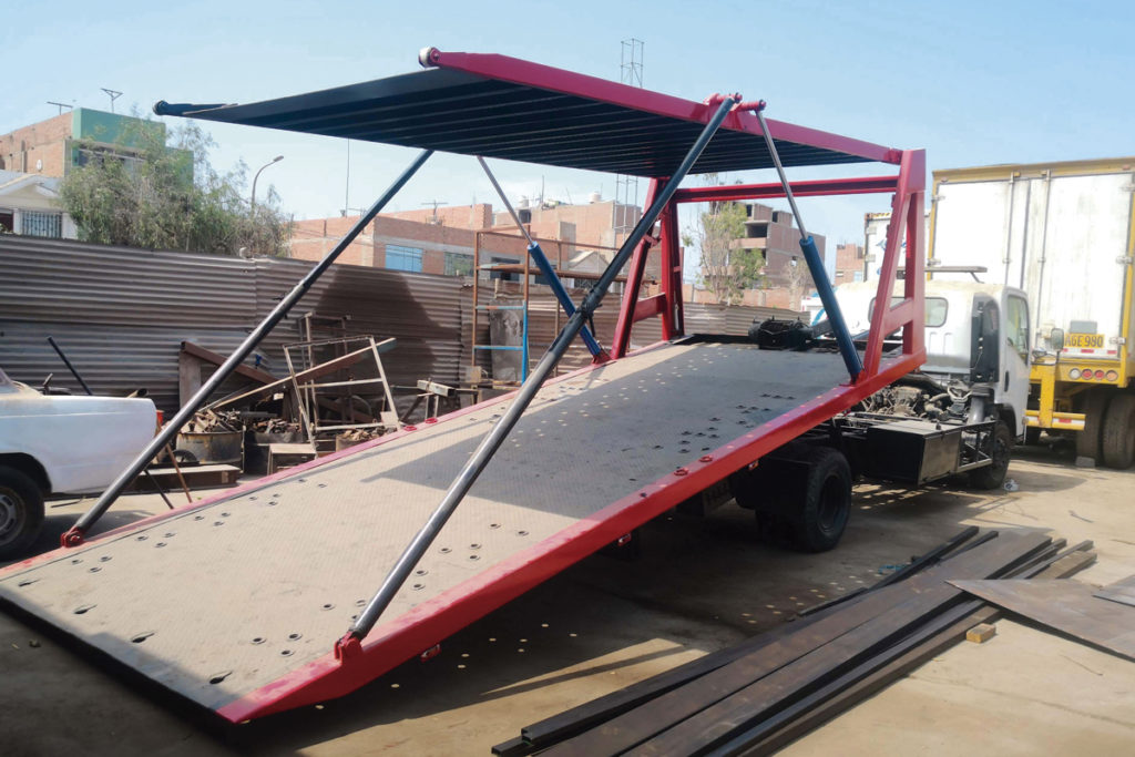 farbicacion de carrocerias metalicas gruas plataforma mecanhydraulics rescate auxilio