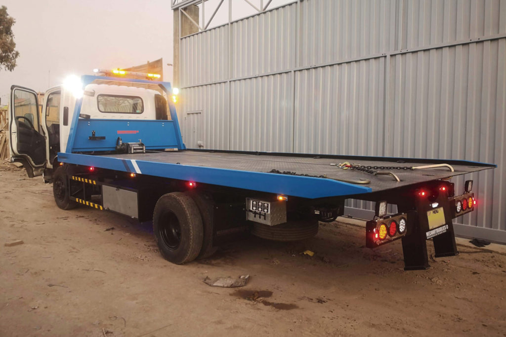 farbicacion de carrocerias metalicas gruas plataforma mecanhydraulics rescate auxilio